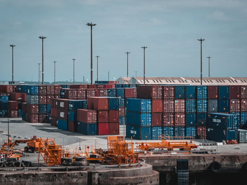 International sourcing and logistics
